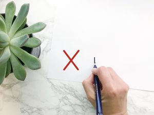 Wrong Way to Hold a Pen for Lettering